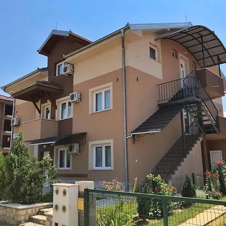 Novak - Srebrno Jezero アパート *